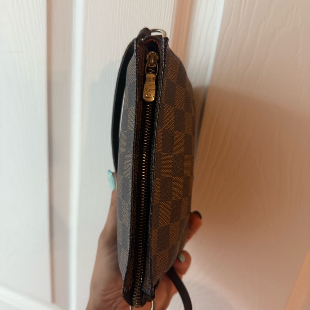 Louis Vuitton damier ebene pochette - Picture 5 of 8